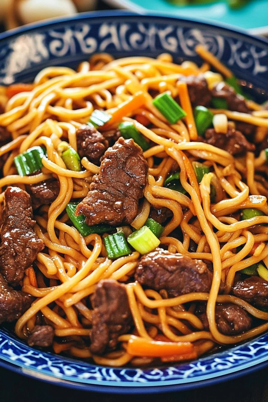 Nötkött Lo Mein in Swedish is "Nötkött Lo Mein".